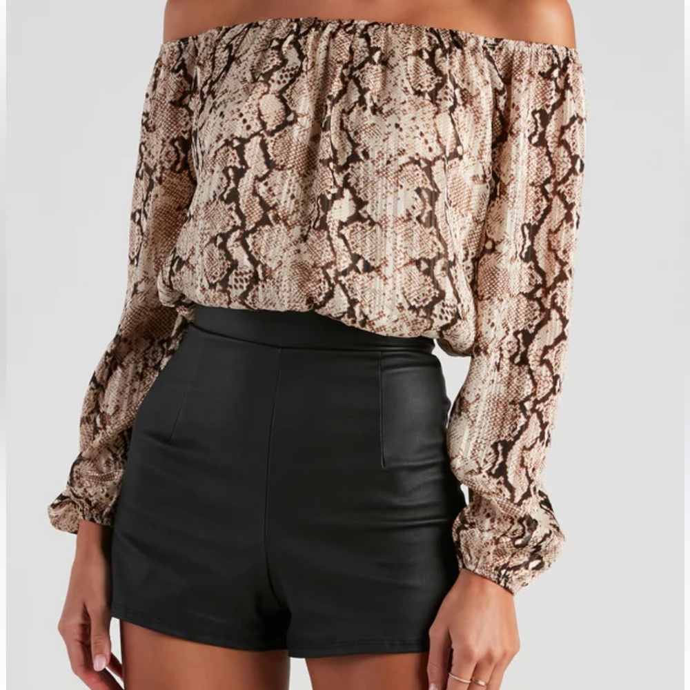 Windsor Off-Shoulder Snake Print Blouse in Brown and Cream